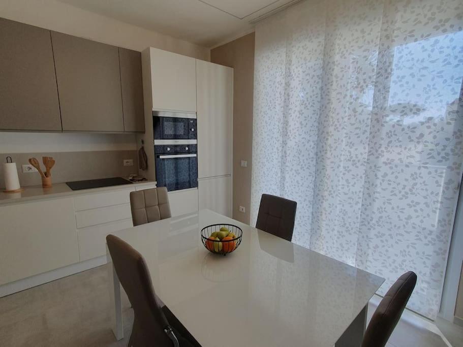 Appartement Lecci Al Mare à San Vincenzo Extérieur photo