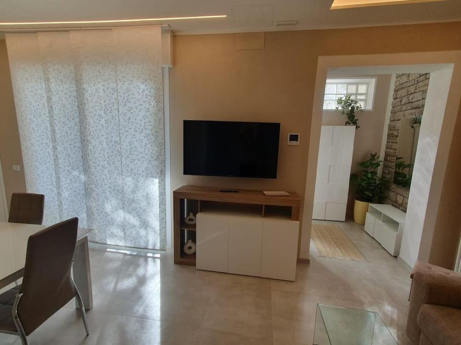 Appartement Lecci Al Mare à San Vincenzo Extérieur photo