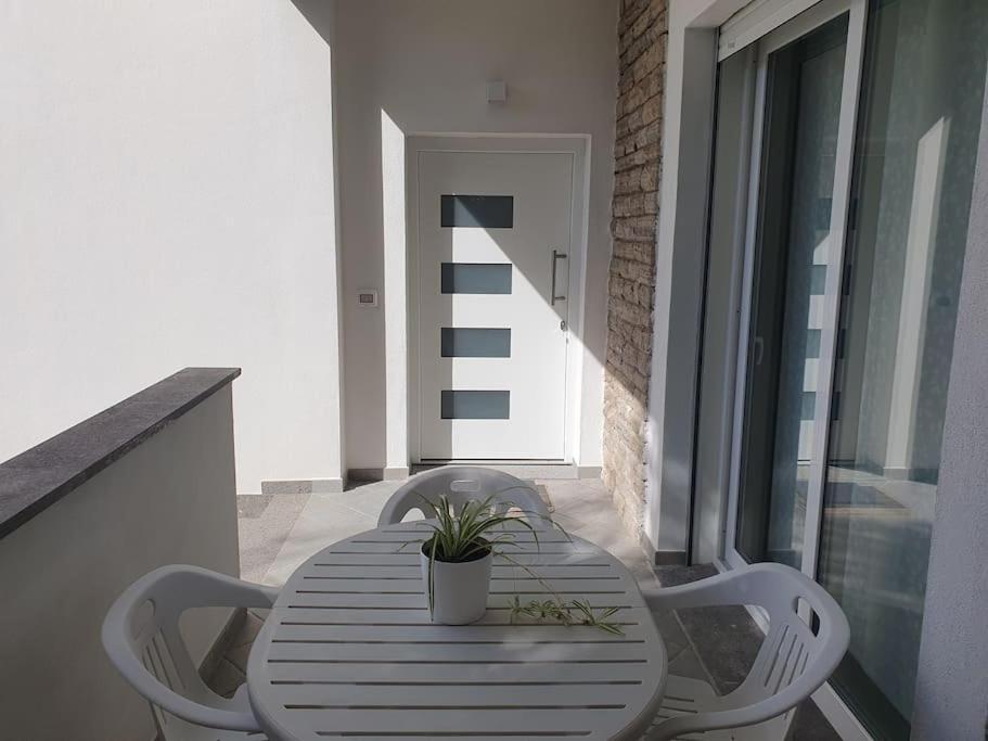 Appartement Lecci Al Mare à San Vincenzo Extérieur photo