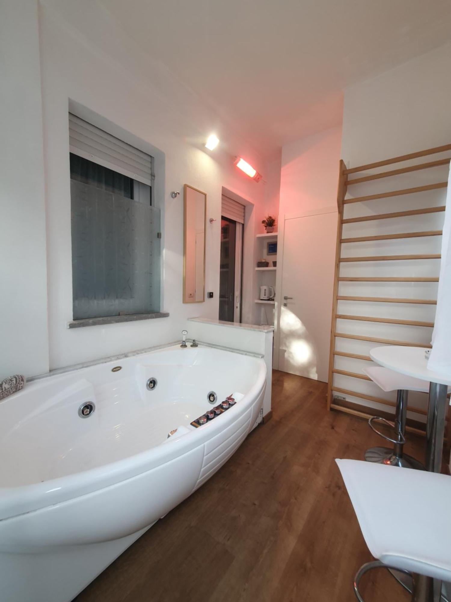 Appartement Lecci Al Mare à San Vincenzo Extérieur photo