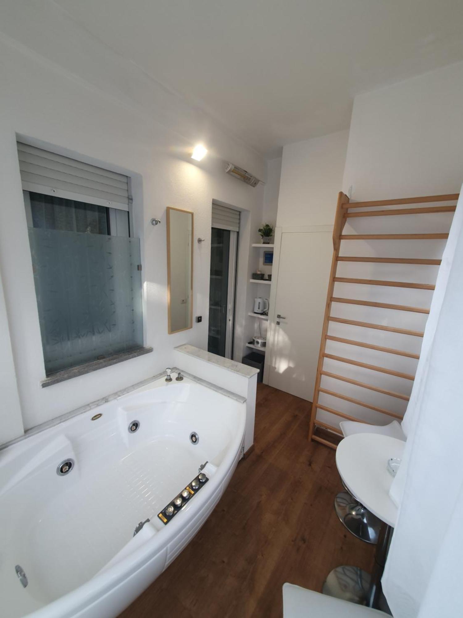 Appartement Lecci Al Mare à San Vincenzo Extérieur photo